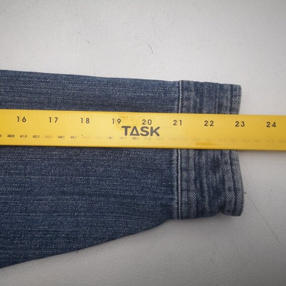 C.J. Banks Ladies Size X = (US 14W) Full Zip Medium Wash Jean Jacket - Picture 10 of 11